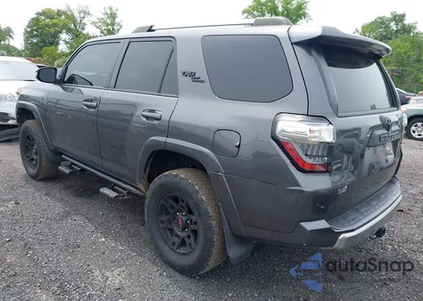 2018 Toyota 4Runner Trd Off Road Premium из США, поврежденный, VIN JTEBU5JR7J5588342